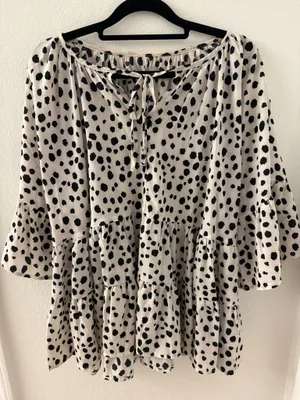 SheIn Polka dot top thumbnail 2