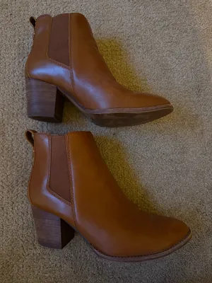 Madewell Regan Leather Ankle Booties thumbnail 2