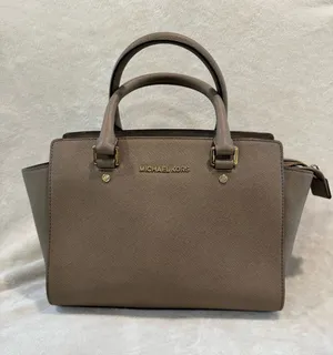 Michael Kors Selma Medium Satchel thumbnail 1