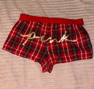 PINK - Victoria's Secret shorts thumbnail 1