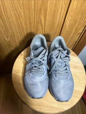 On Running Women's Athletic Shoes thumbnail 7