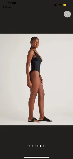New Quince Italian Plunge One-Piece Swimsuit Size Small MSRP $52 thumbnail 2
