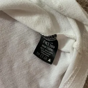 POL Short Sleeve V Neck Button Up Oversized Henley Tee Shirt White Ribbed Size S thumbnail 6