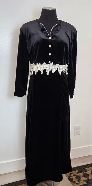 Vintage Ultra Dress New York Black Velvet Maxi Dress Lace Trim Grandma 90s 12 thumbnail 1