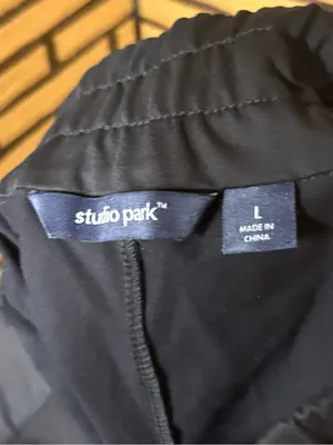 Studio park black skort size large thumbnail 6