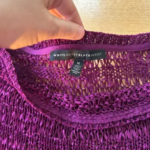 White House‎ Black Market Plum Purple Open Knit Sweater Top Cap Sleeve Medium thumbnail 5