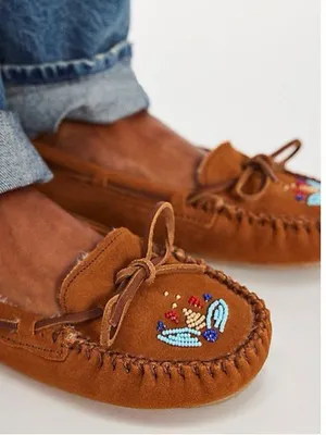 Free People x Minnetonka Ayashe Beaded Suede Moccasins Size 8 NIB thumbnail 2
