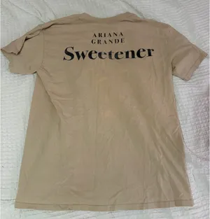 Ariana Grande Sweetener Tour Tee thumbnail 3