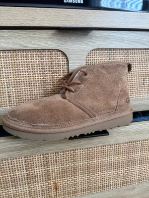 UGG Boots thumbnail 2