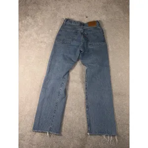 Levi's Women's 501 Premium Denim Jeans 24x26‎ thumbnail 6