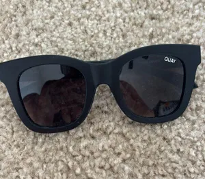 Quay Australia Sunglasses Black thumbnail 1