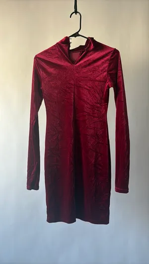 Windsor Red Velvet Dress thumbnail 2