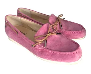 Suttons Ugg Women’s Australian Pink Leather Moccasins Flats Size 37 or 6.5 thumbnail 1