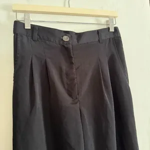 LOS ANGELES APPAREL | Black Poly Pleat Front Trousers | Medium thumbnail 2