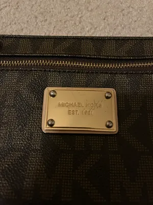 Michael Kors Wristlet thumbnail 3