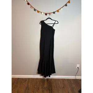Adrianna Papell One Shoulder Ruffled Crepe Gown With Beaded Accent In Black thumbnail 6