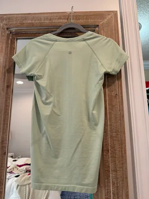 Lululemon Swiftly Tech Short Sleeve thumbnail 2
