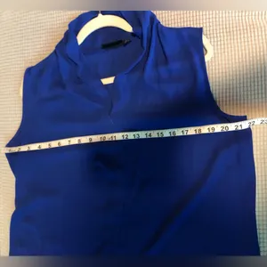 Apt 9 XL royal blue sleevles Blouse thumbnail 4