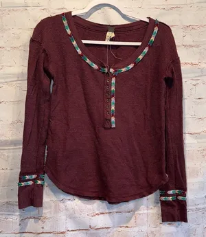 We the Free rainbow trim thermal Henley wine purple Long Sleeve scoop neck xs thumbnail 1