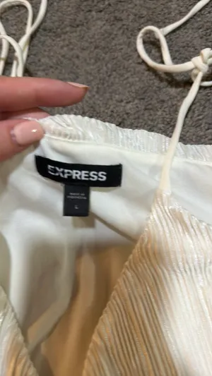 Express White Crop Top thumbnail 2