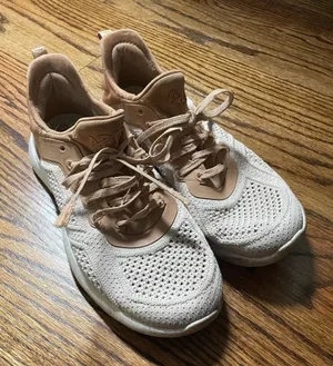 APL Athletic Propulsion Labs Techloom Tracer Women's Sneakers Size 6 Flawed thumbnail 1