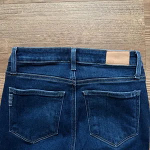 PAIGE Cindy Slim Jeans  thumbnail 7