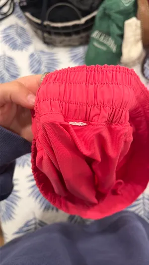 Lululemon Hotty Hot 2.5" Pink thumbnail 3