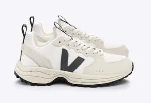 VEJA Sneakers thumbnail 1