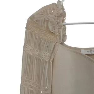 ASTR‎ The Label Bodysuit Womens Small Cream Excellent Pleated Sequin Sleeve thumbnail 3