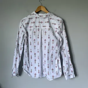 Croft & Barrow Floral Print Button Down Shirt Top White Pink Cotton Size Medium thumbnail 2