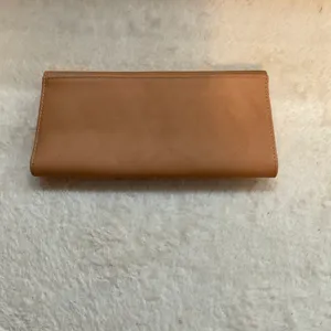 Lucky brand wallet thumbnail 2