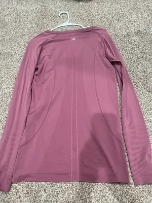 Lulu Lemon Swiftly Tech  thumbnail 3