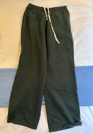Brandy Melville Sweatpants Green thumbnail 1