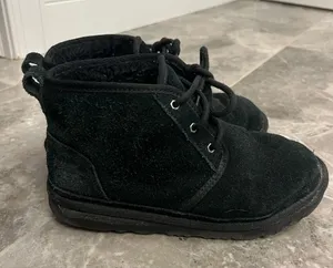 ugg boot thumbnail 3