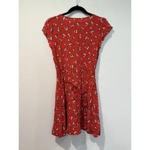 Sabrina Carpenter x Aeropostale Mini Dress XS Ditsy Floral Travel Preppy Concert thumbnail 3