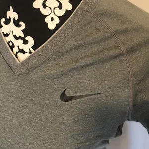Nike pro combat grey long sleeve shirt thumbnail 2