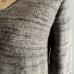 GAP Women's V-Neck‎ Sweater Lurex Knit Metallic Fleck Taupe Gray Size Medium thumbnail 2