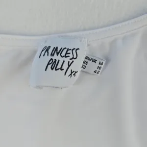 Princess Polly -495 Dunford White Long Sleeve Twist Front Sweetheart Crop Top 10 thumbnail 7