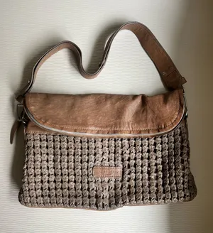 Liebeskind Berlin Woven Fold-Over Crossbody – Distressed Two-Tone Brown thumbnail 1