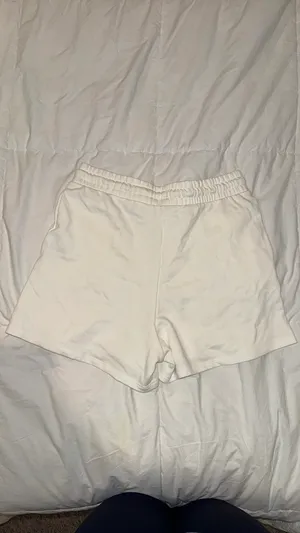ZARA white shorts  thumbnail 2