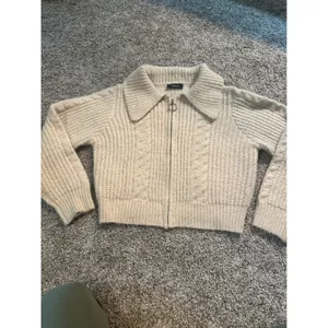 Cider Cream Wool Blend Cable Knit‎ Full Zip Cropped Cardigan Sweater Small thumbnail 2
