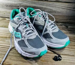 Saucony Marauder 3 women's size 9.5 Gray and green . thumbnail 1