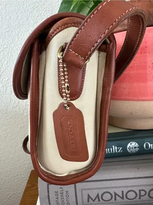 COACH Vintage RARE Spectator Saddle Crossbody Bag Bone & Tabac Leather 077-6787 thumbnail 4