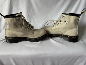 Dr. Martens Boots Leather Women’s thumbnail 6