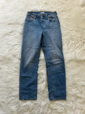 Levi’s 501 Curve Women’s Blue Denim Straight Jeans Size 26 thumbnail 2