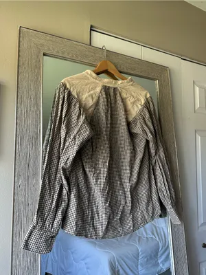 XIRENA Cream And Black Plaid Checkered Long Sleeve Blouse Size XS thumbnail 3