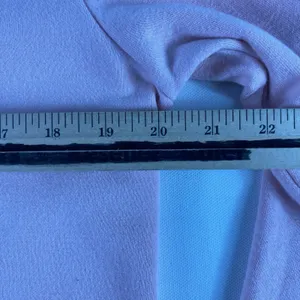 The North Face Hoodie Womens Medium Pink Graphic Sweatshirt‎ Curved Hem Cotton thumbnail 7