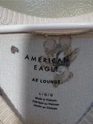 American Eagle Women’s Size Large Lounge Sweatshirt Beige Teddy Bear Print Heart thumbnail 11