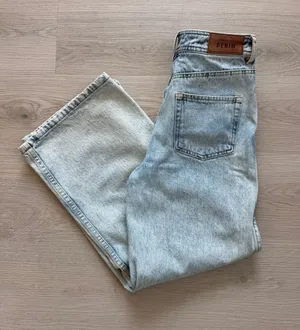 Sezane Light Blue Wide-Leg Denim Jeans thumbnail 1