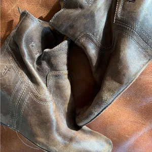Frye Carson Wedge Bootie Women’s size 9 thumbnail 3